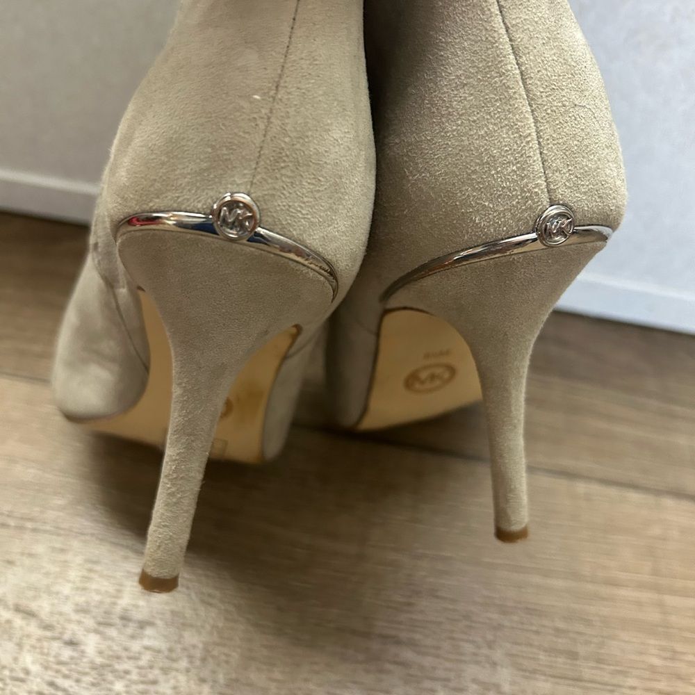 Michael Kors Suede Ankle Booties – Brown – Women’s Size 8.5 - Picture 4 of 5